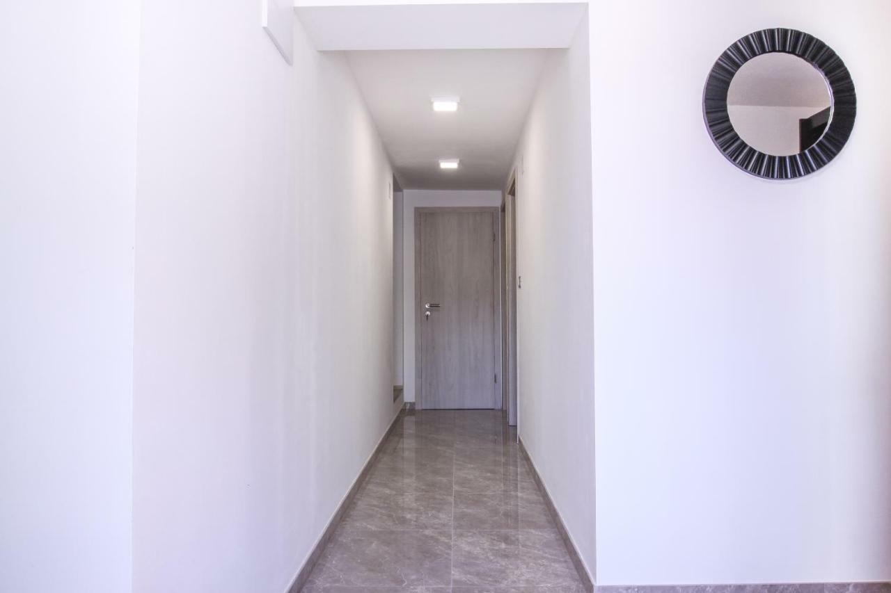 Apartment Bugenvilija Lovran Exterior foto